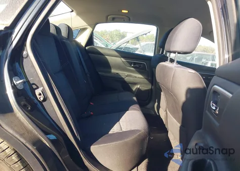 2016 Nissan Altima 2.5 Sv z USA, uszkodzony, nr VIN 1N4AL3AP9GC174477